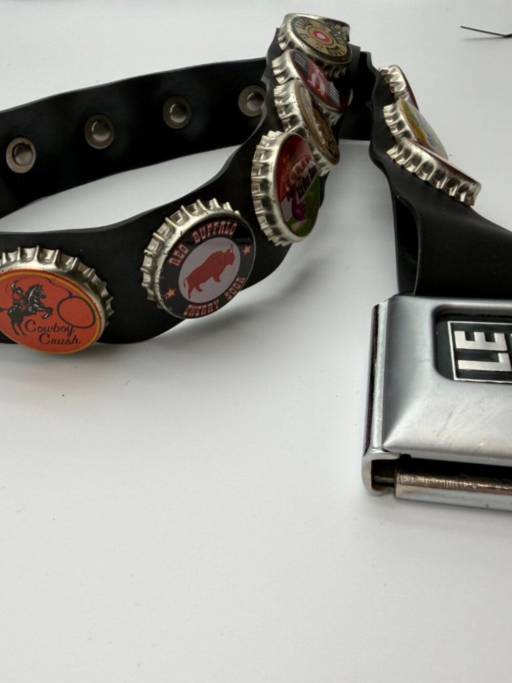 Littlearth Bottle Cap Seatbelt Belt